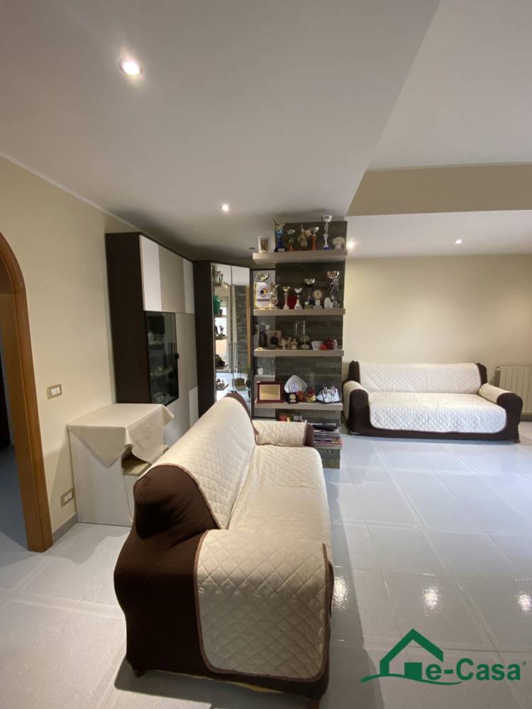 appartamento in vendita a Torregrotta in zona Scala