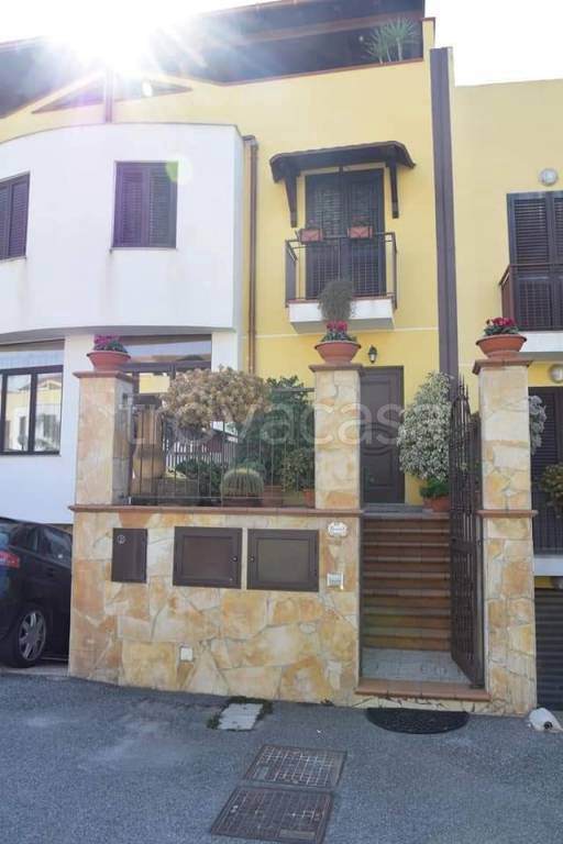casa indipendente in vendita a Torregrotta in zona Scala