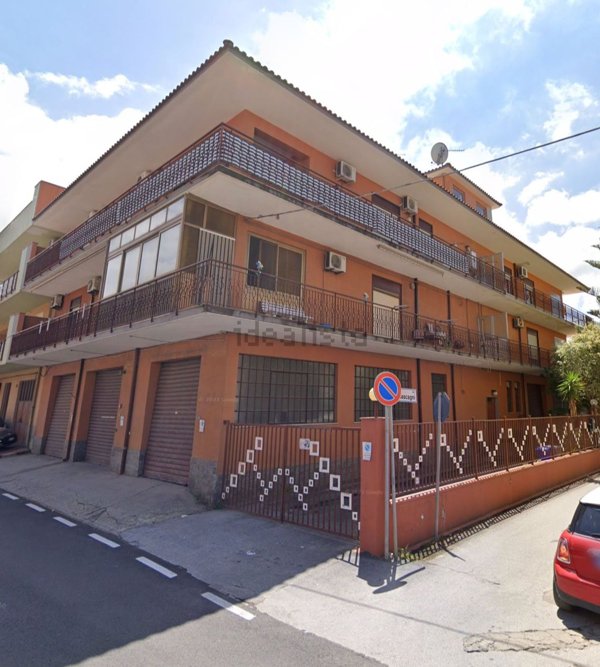 locale commerciale in vendita a Torregrotta in zona Scala