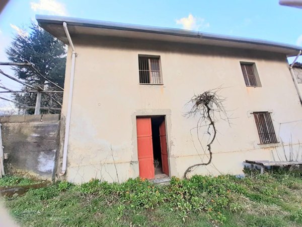casa indipendente in vendita a Tortorici in zona Moira