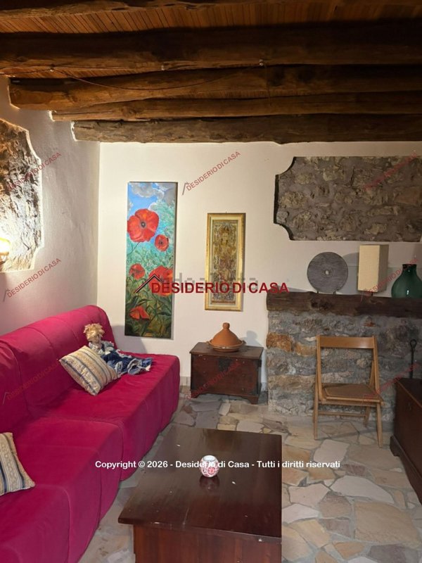 casa indipendente in vendita a Tortorici