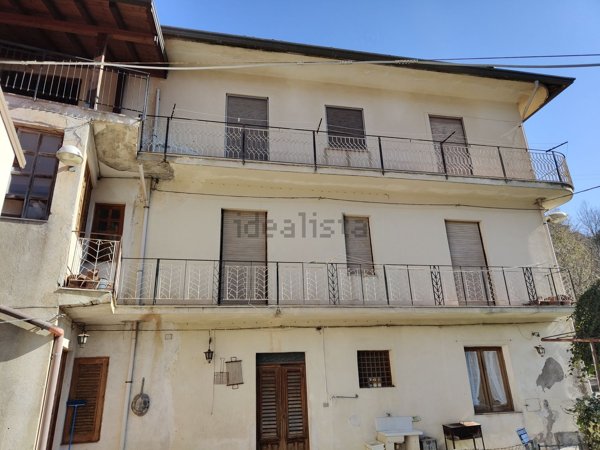 casa indipendente in vendita a Tortorici