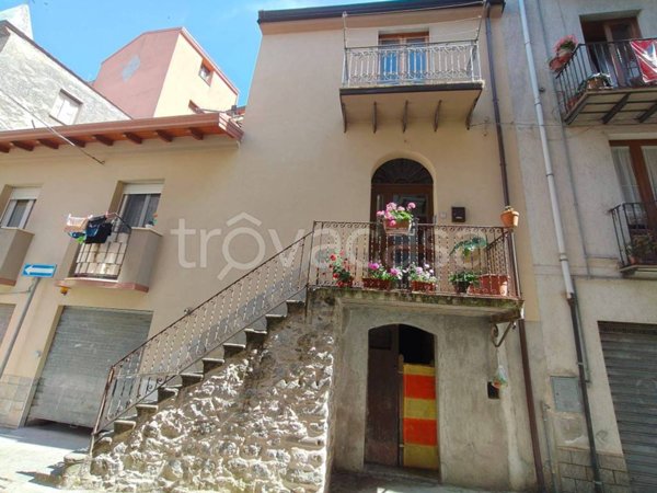 appartamento in vendita a Tortorici in zona Capuccini