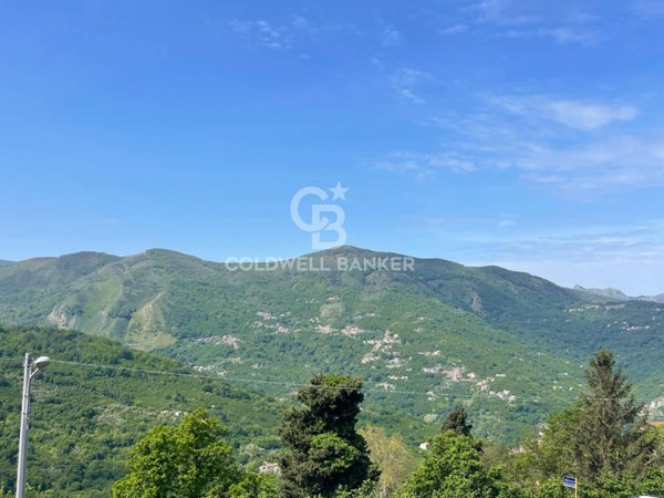 casa indipendente in vendita a Tortorici in zona Moira