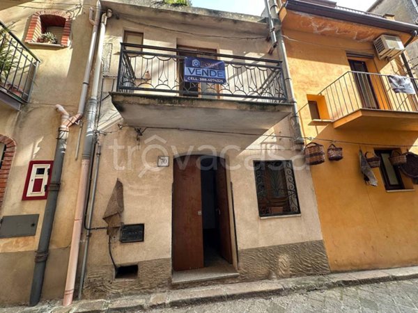 casa indipendente in vendita a Tusa