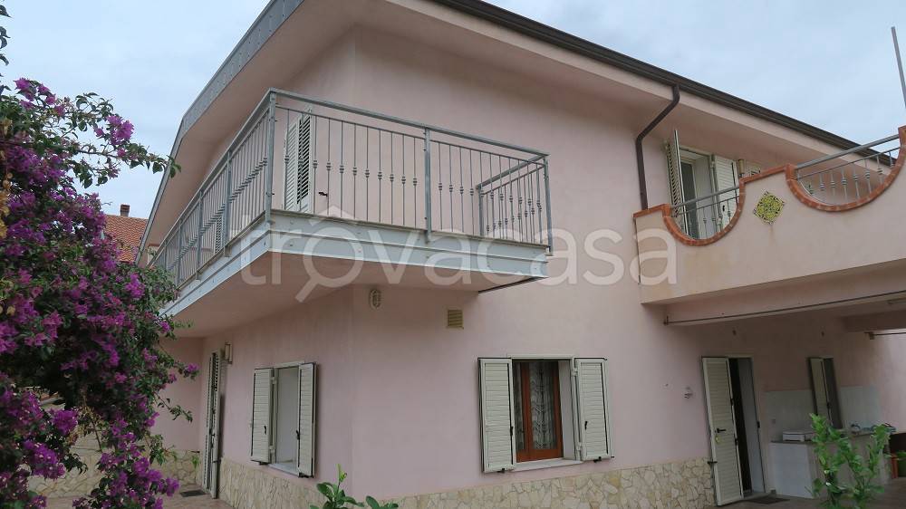 casa indipendente in vendita a Tusa in zona Castel di Tusa