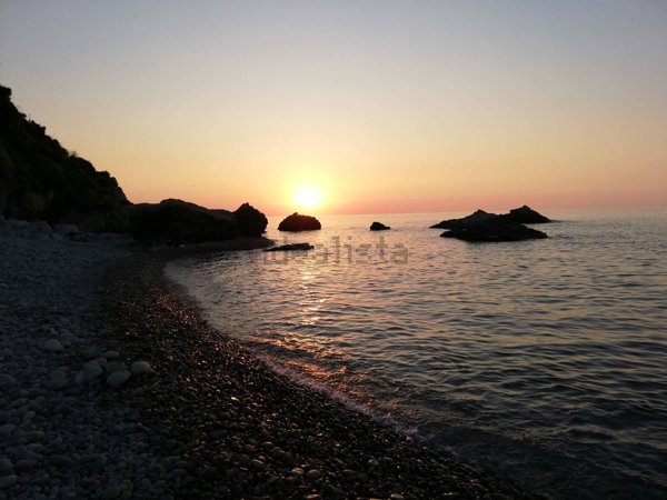 appartamento in vendita a Tusa in zona Castel di Tusa