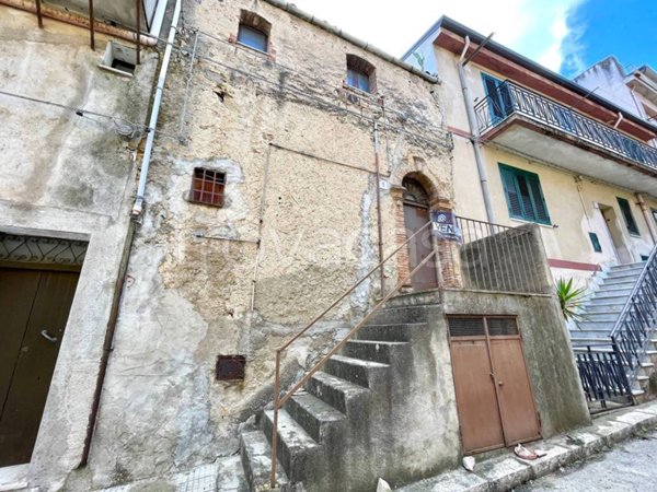 casa indipendente in vendita a Tusa