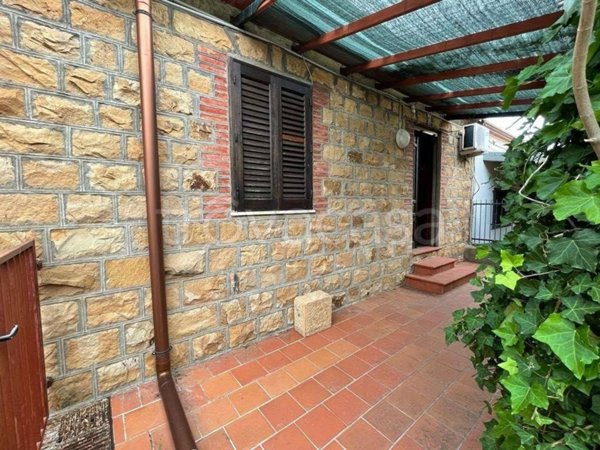 casa indipendente in vendita a Tusa in zona Castel di Tusa