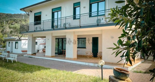 casa indipendente in vendita a Tusa