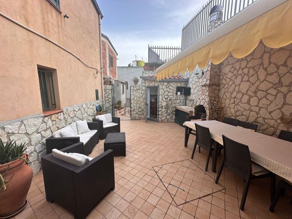 appartamento in vendita a Tusa in zona Castel di Tusa