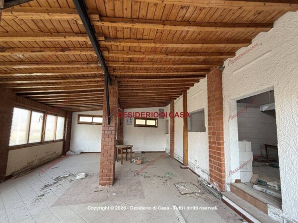 negozio in vendita a Tusa in zona Castel di Tusa