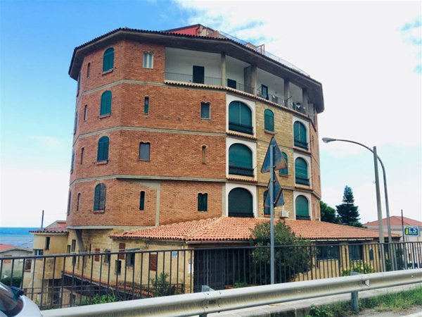 appartamento in vendita a Tusa in zona Castel di Tusa
