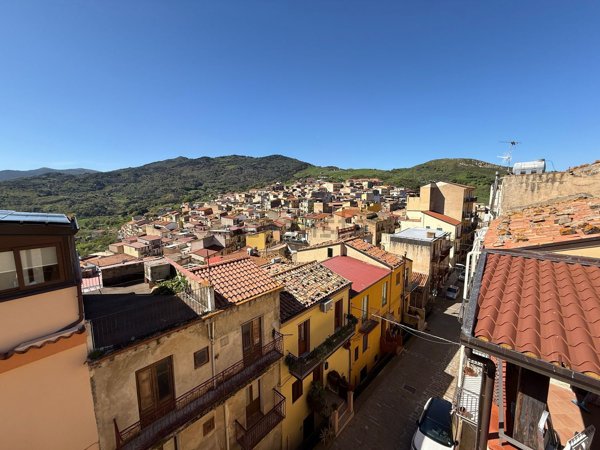 casa indipendente in vendita a Tusa