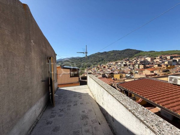 casa indipendente in vendita a Tusa