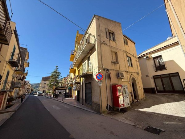 casa indipendente in vendita a Tusa