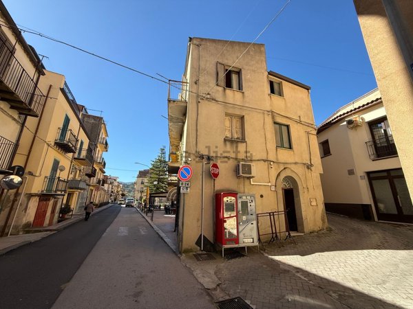 appartamento in vendita a Tusa