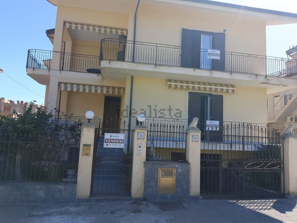 casa indipendente in vendita a Tusa in zona Castel di Tusa