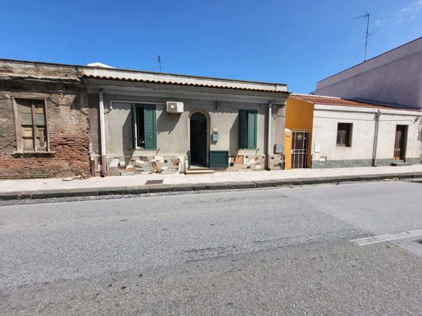 casa indipendente in vendita a Valdina in zona Fondachello