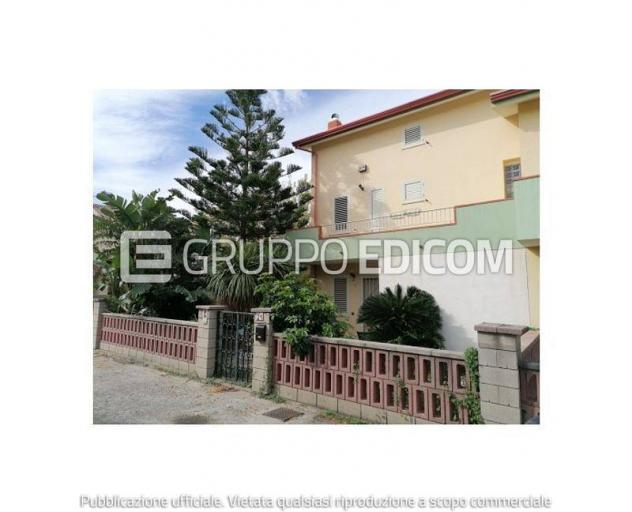 appartamento in vendita a Valdina