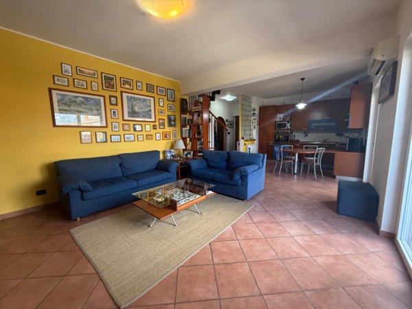 appartamento in vendita a Valdina in zona Fondachello