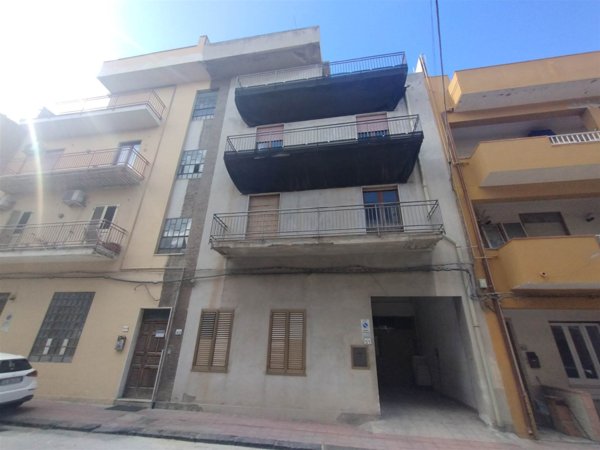 appartamento in vendita a Valdina in zona Fondachello