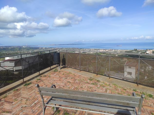 trivano in vendita a Valdina