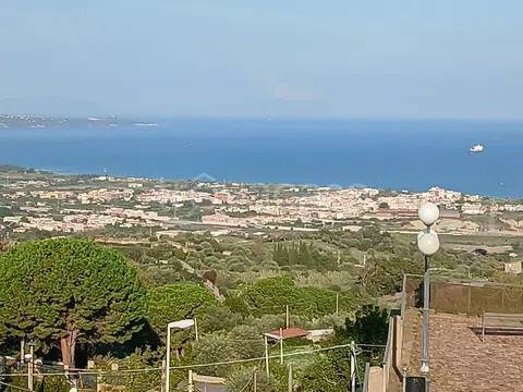 casa indipendente in vendita a Valdina