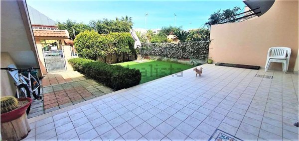 casa indipendente in vendita a Valdina in zona Fondachello