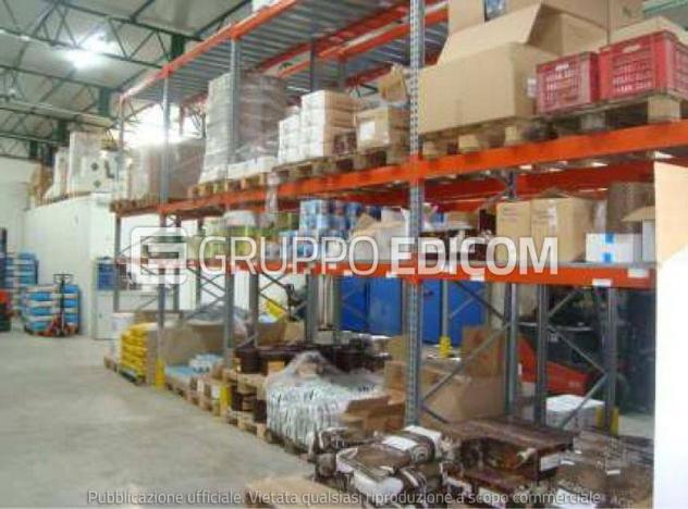 negozio in vendita a Valdina