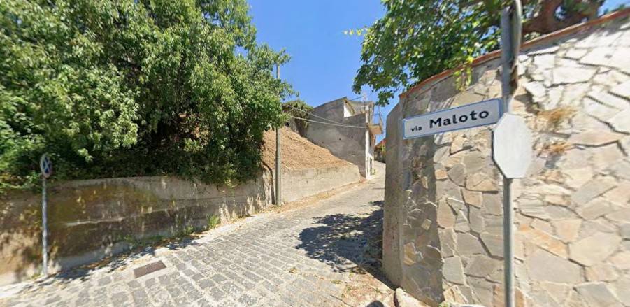 appartamento in vendita a Valdina