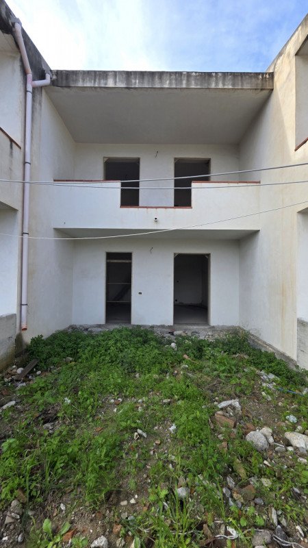 casa indipendente in vendita a Valdina in zona Fondachello