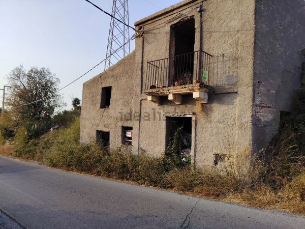 appartamento in vendita a Valdina in zona Fondachello