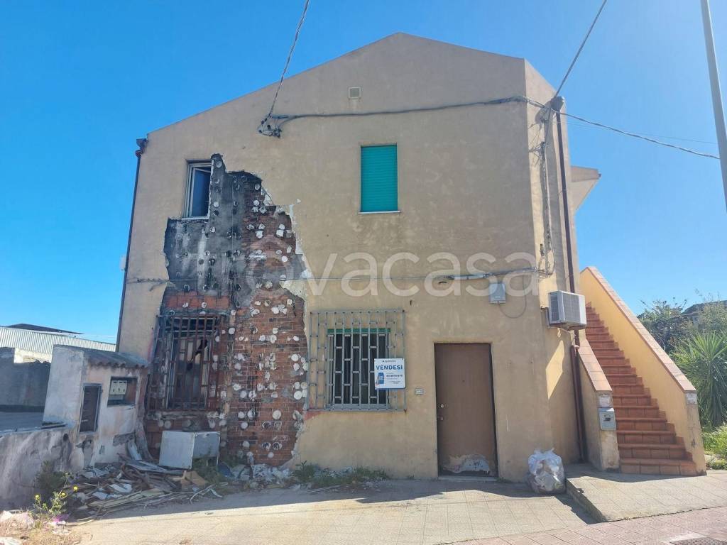 appartamento in vendita a Valdina in zona Fondachello