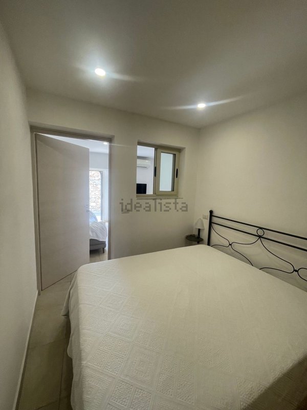 casa indipendente in vendita a Valdina in zona Tracoccìa