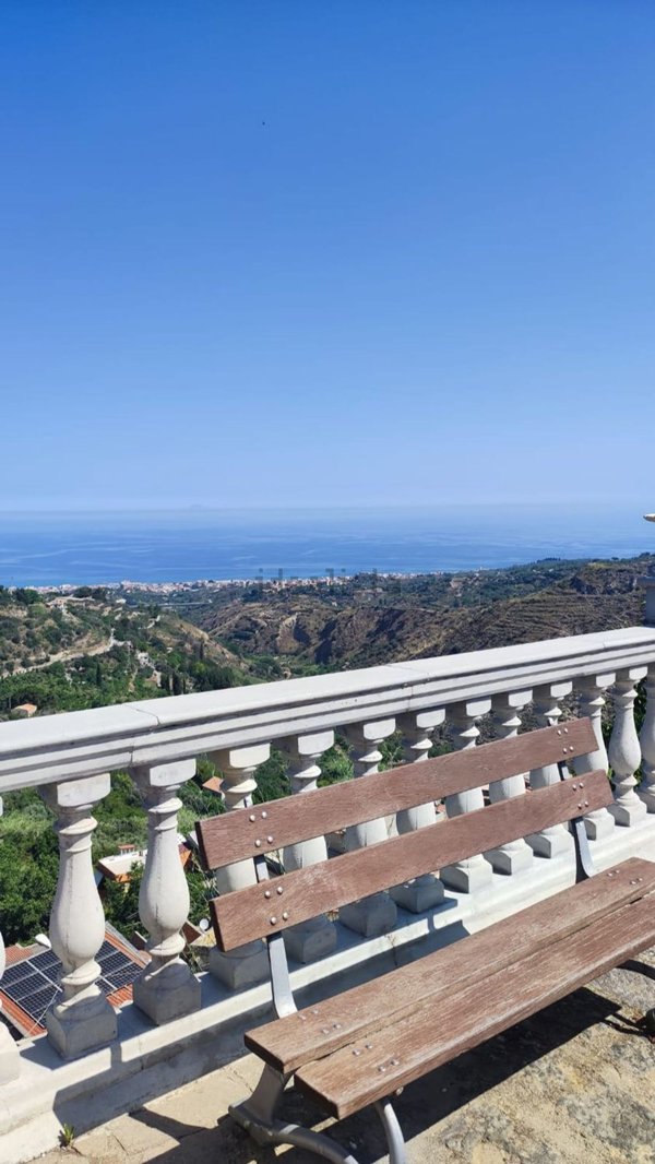 casa indipendente in vendita a Venetico in zona Venetico Superiore