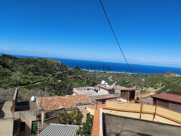 appartamento in vendita a Venetico in zona Venetico Superiore