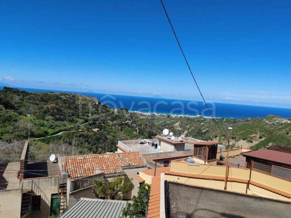casa indipendente in vendita a Venetico in zona Venetico Superiore