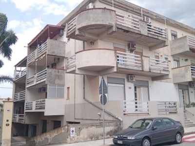 locale di sgombero in vendita a Venetico