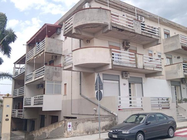 locale commerciale in vendita a Venetico