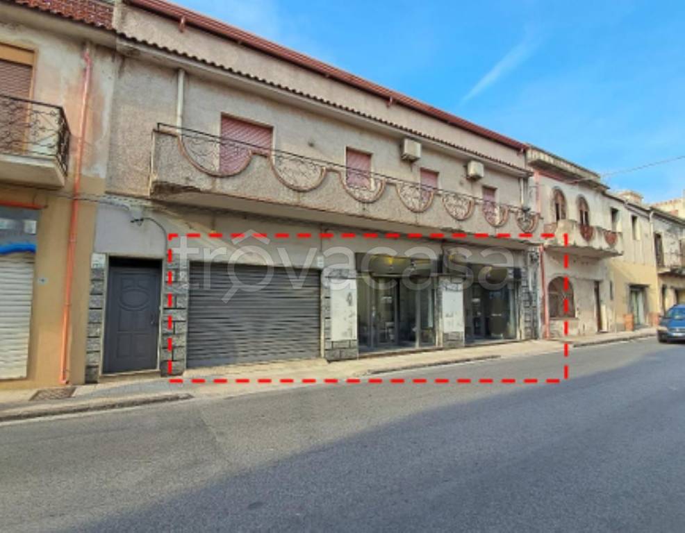 negozio in vendita a Venetico