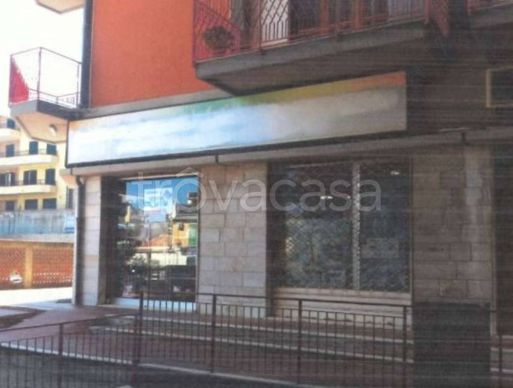 negozio in vendita a Villafranca Tirrena