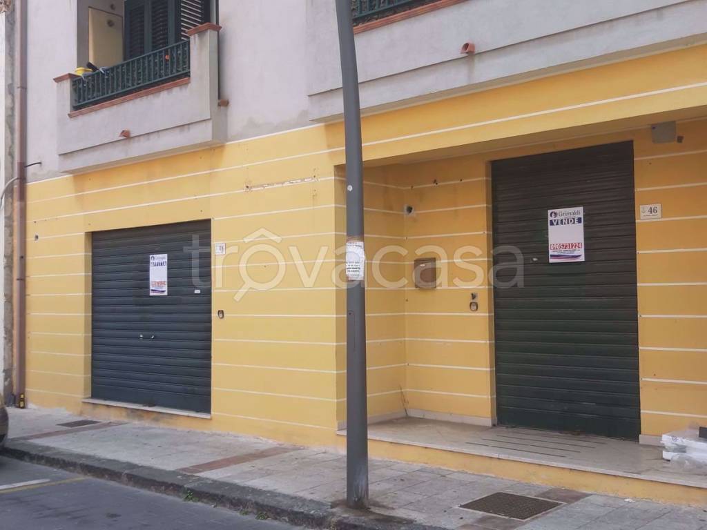locale commerciale in vendita a Villafranca Tirrena