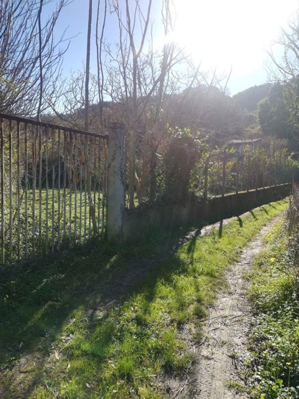 locale di sgombero in vendita a Villafranca Tirrena