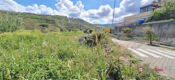 terreno edificabile in vendita a Villafranca Tirrena