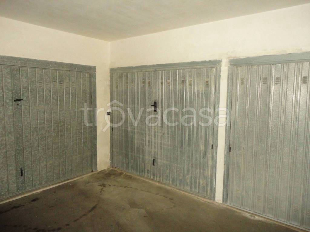 locale di sgombero in vendita a Villafranca Tirrena