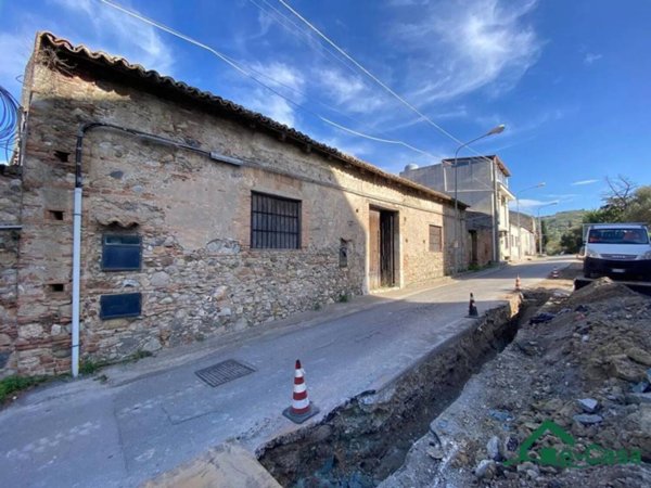 casa indipendente in vendita a Villafranca Tirrena