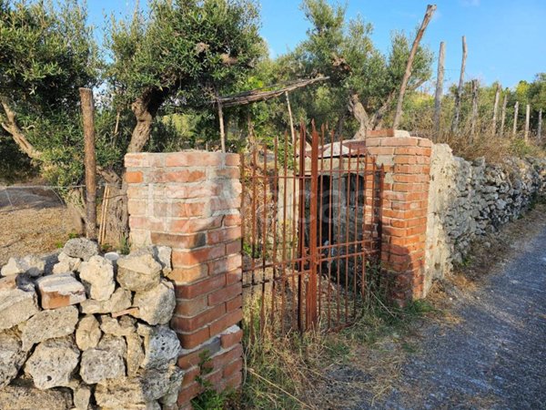 terreno agricolo in vendita a Villafranca Tirrena in zona Serro