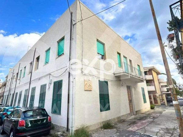 intera palazzina in vendita a Villafranca Tirrena