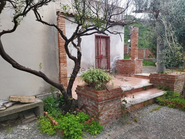 appartamento in vendita a Villafranca Tirrena in zona Calvaruso